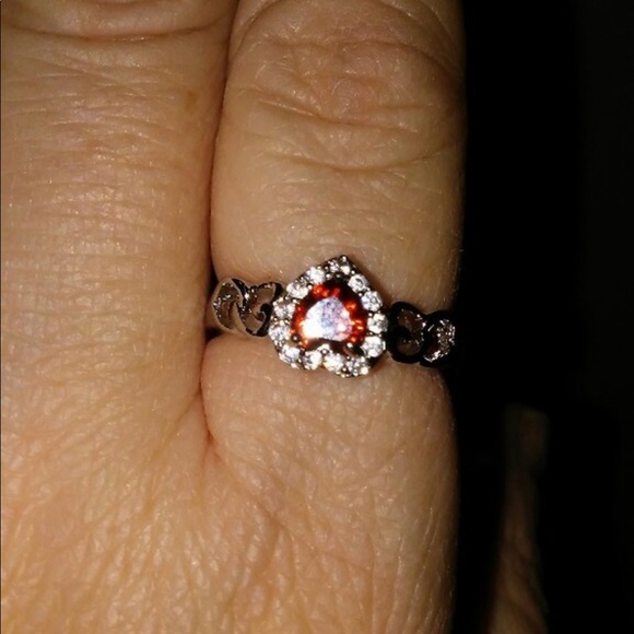 🌺New🌺Red Heart Shaped Ruby Spinel Gem Ring🌺 - Picture 2 of 4
